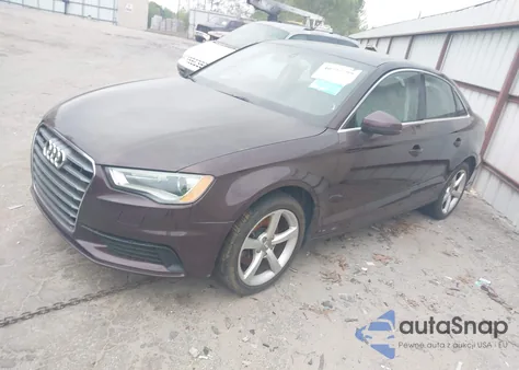 2015 Audi A3 Premium из США, поврежденный, VIN WAUBFGFFXF1055261